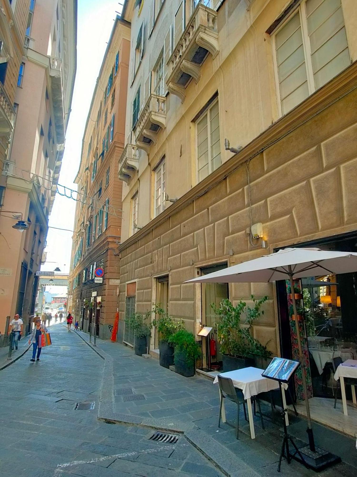 Rooms Ponte Calvi Genova Exterior foto