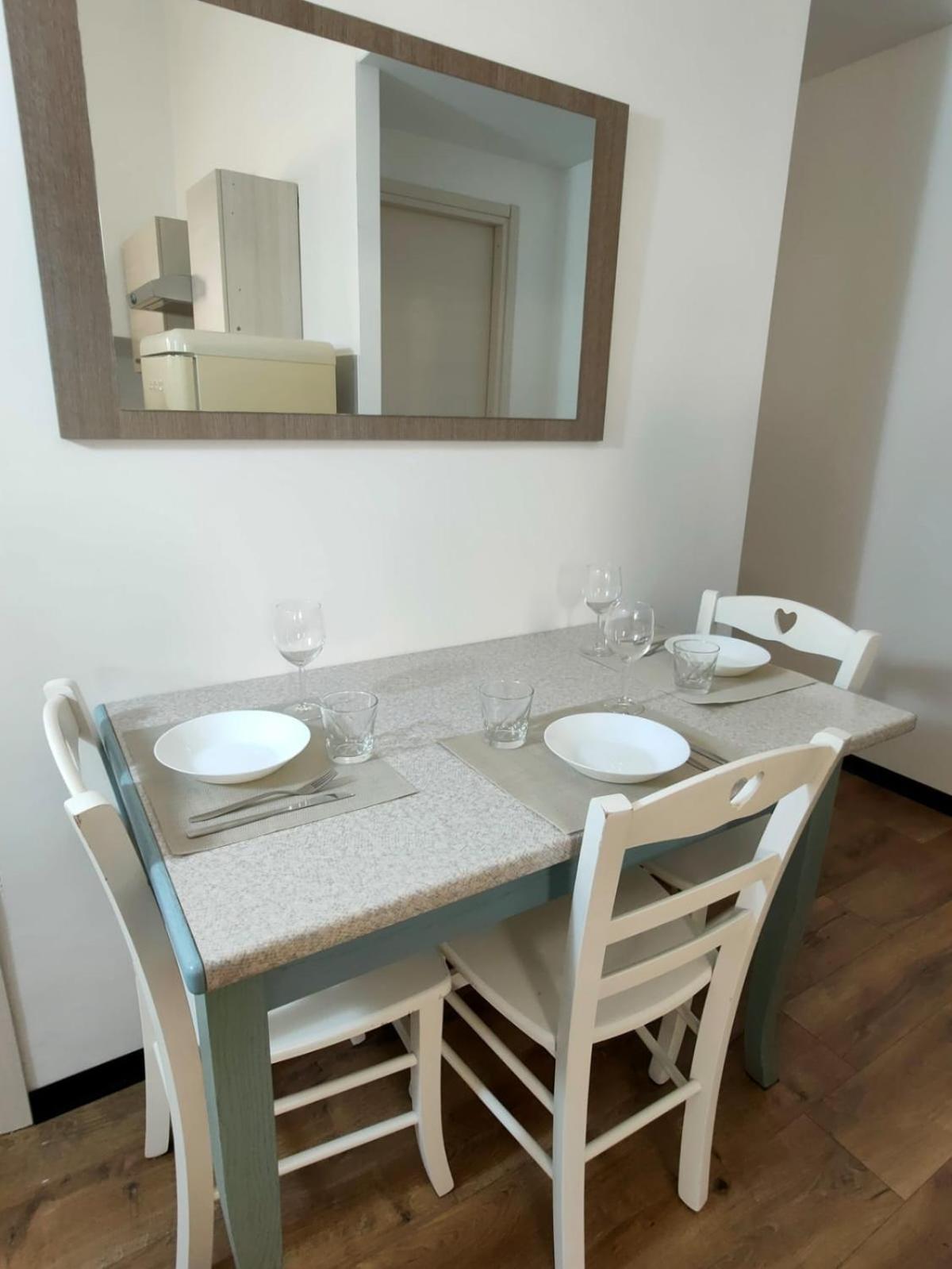 Rooms Ponte Calvi Genova Exterior foto